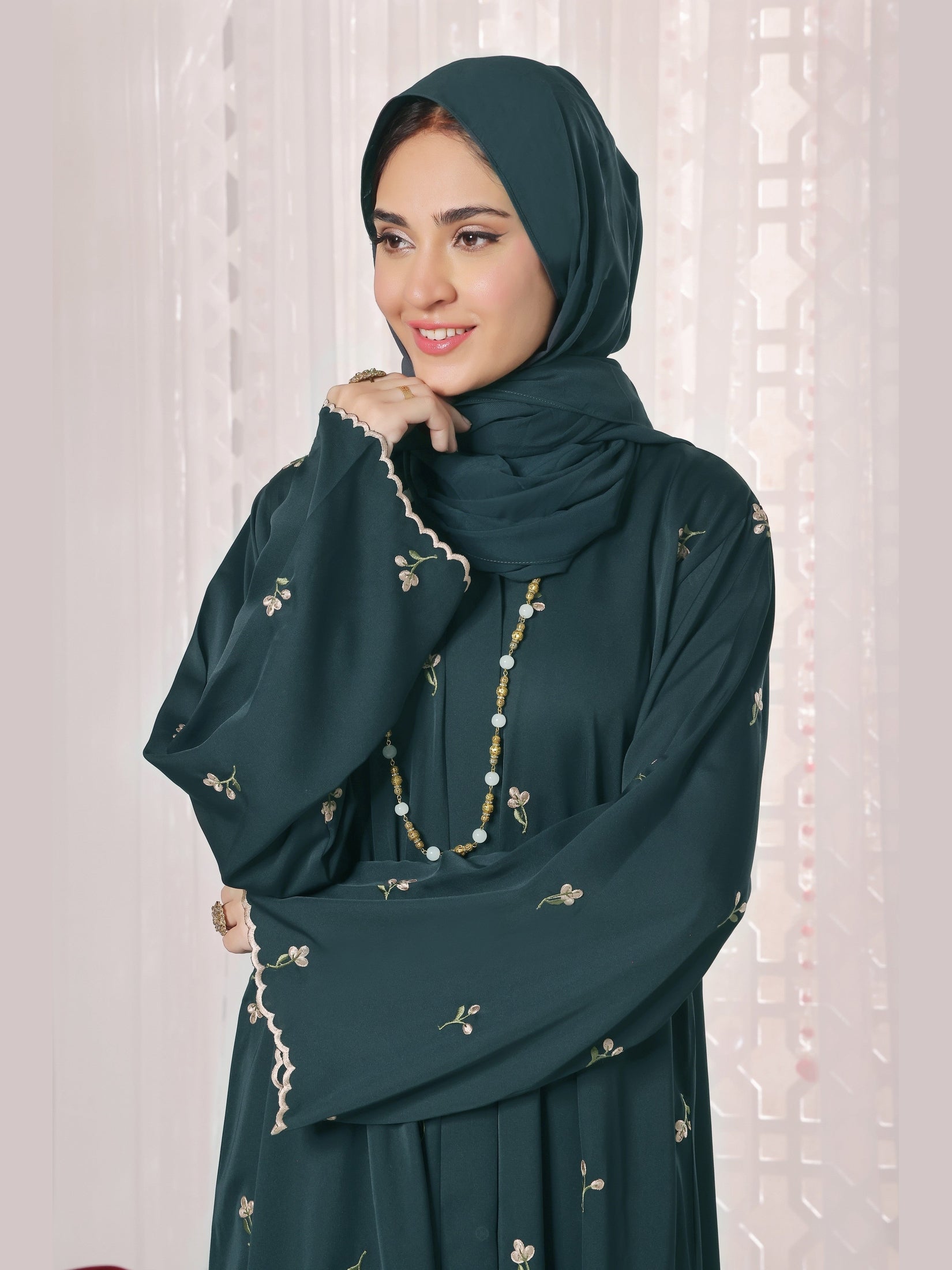 Hoorain