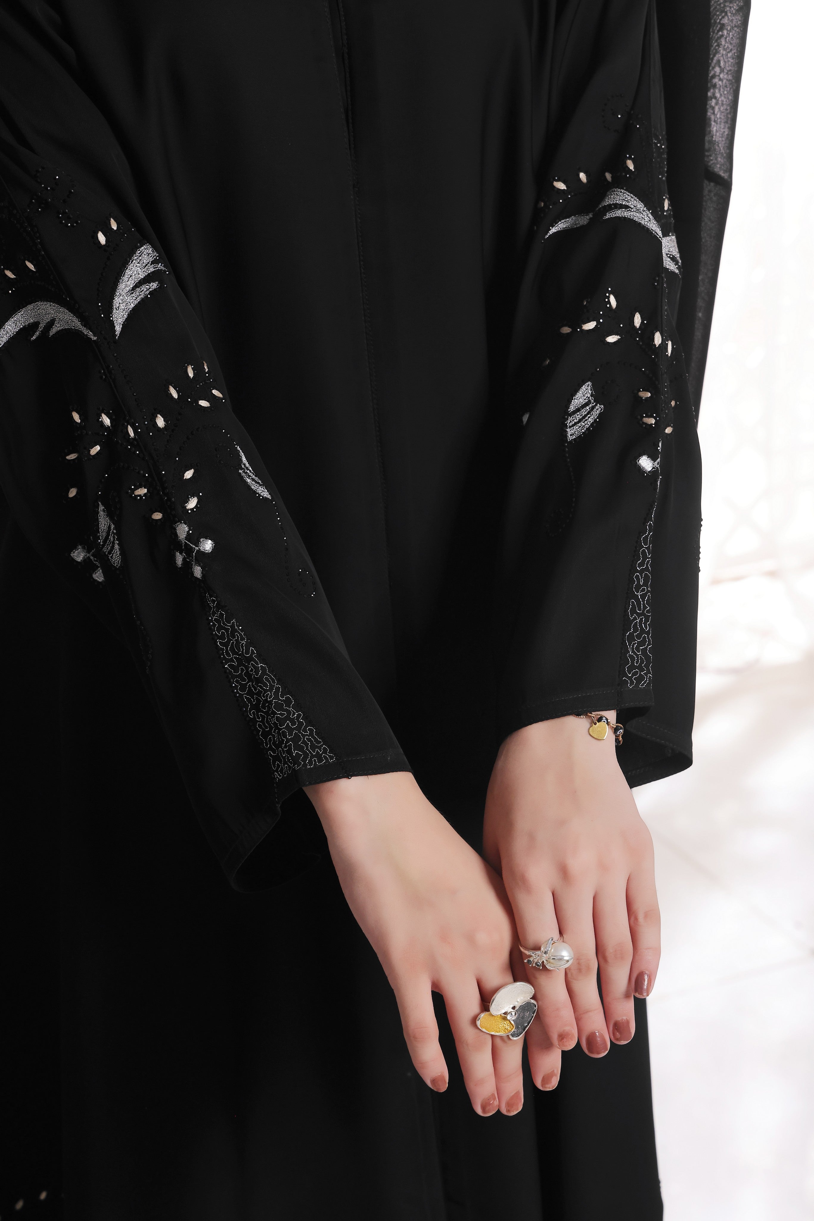 Sughra Abaya