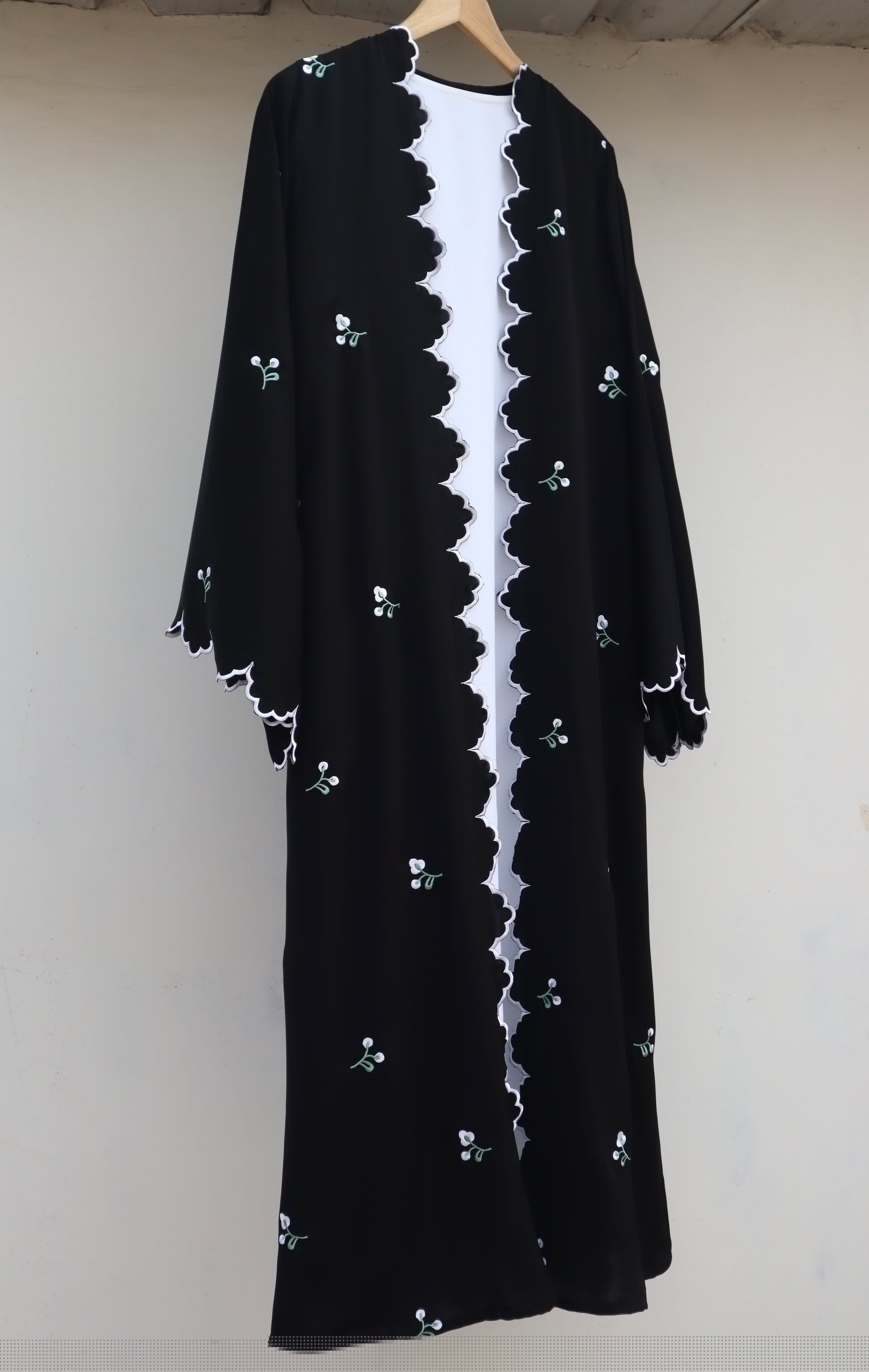 Scallops floral abaya with Inner 60% OFF TODAY