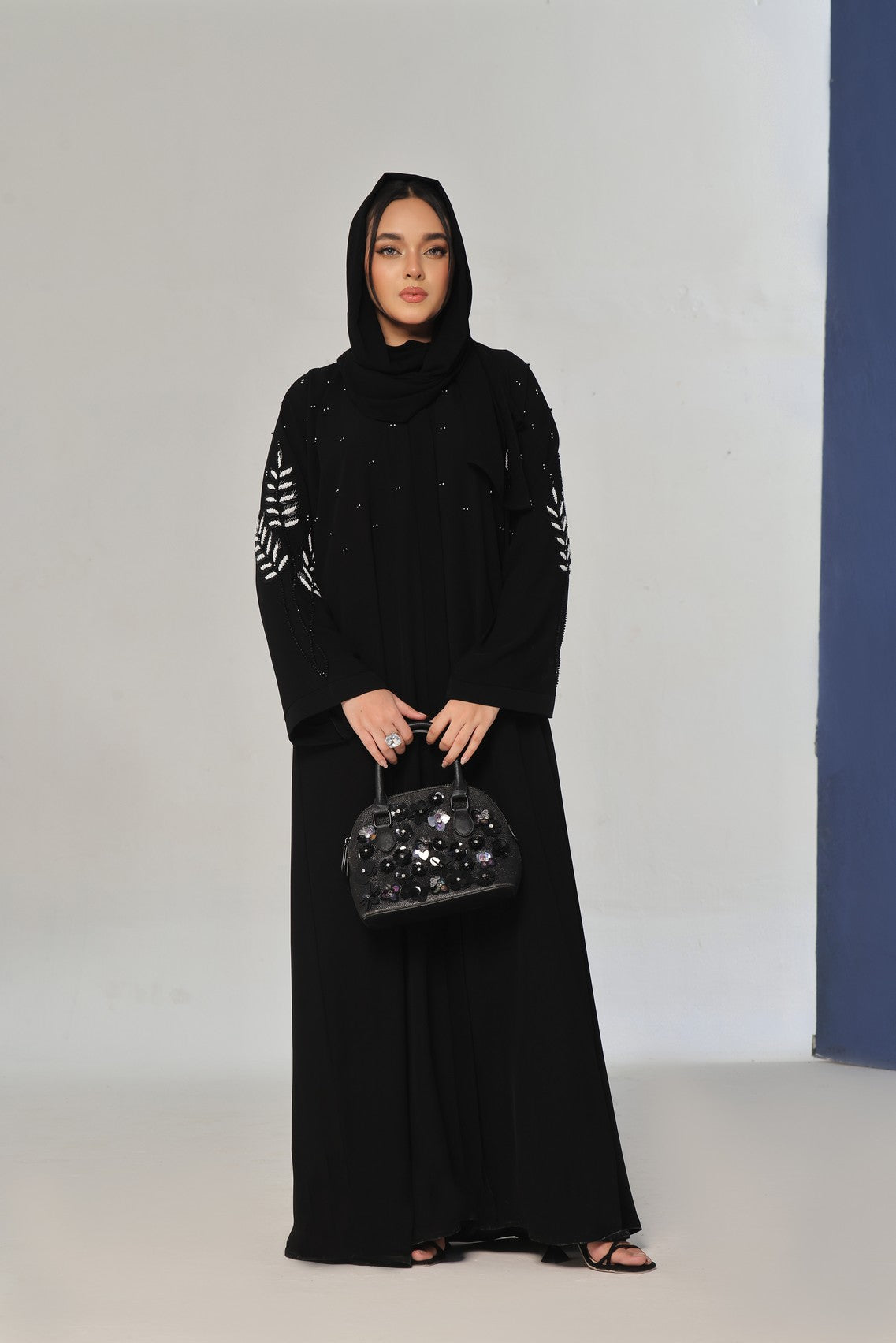 Aleezah Abaya