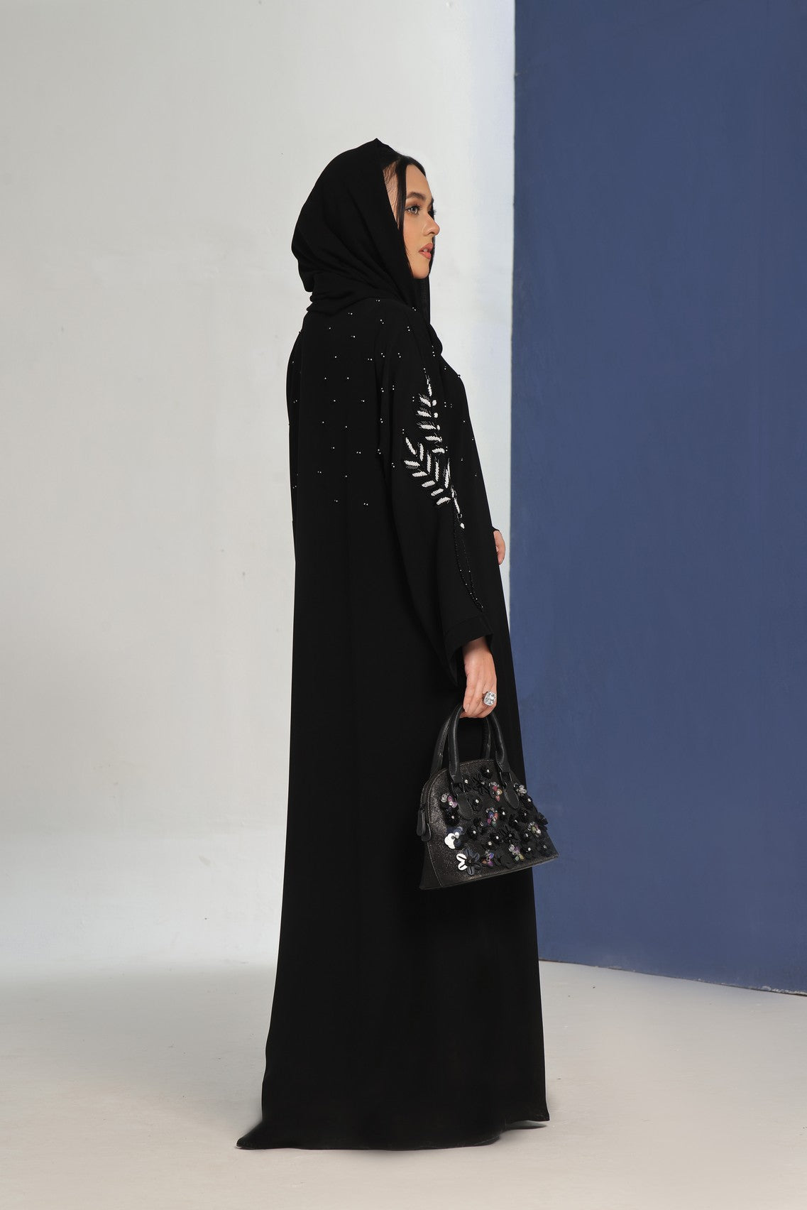 Aleezah Abaya