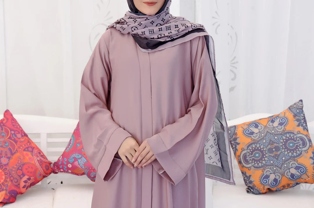 Shehzeen Abaya