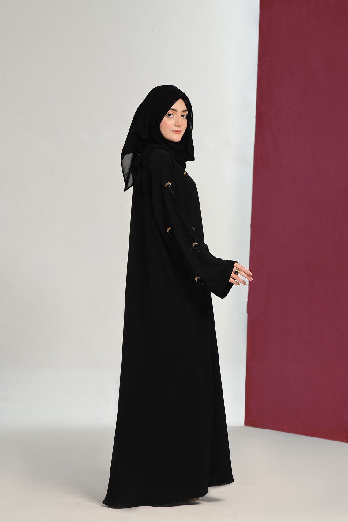 Ermeen Abaya