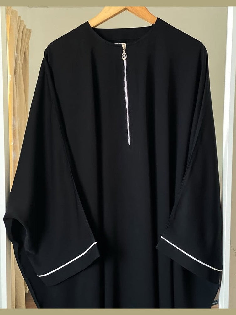 Daily Wear Plain Black Abaya with Zip and lining sleeves ( Stoller Included )