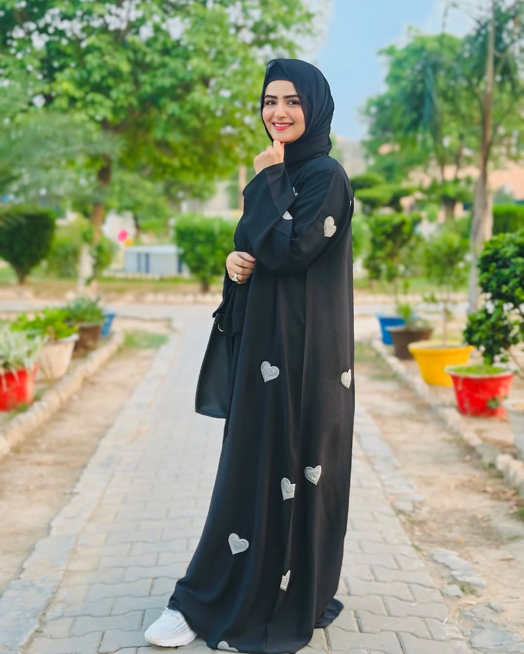 Maxi Style Premium High Quality Embroidered ‘Heart’ Abaya With Scarf