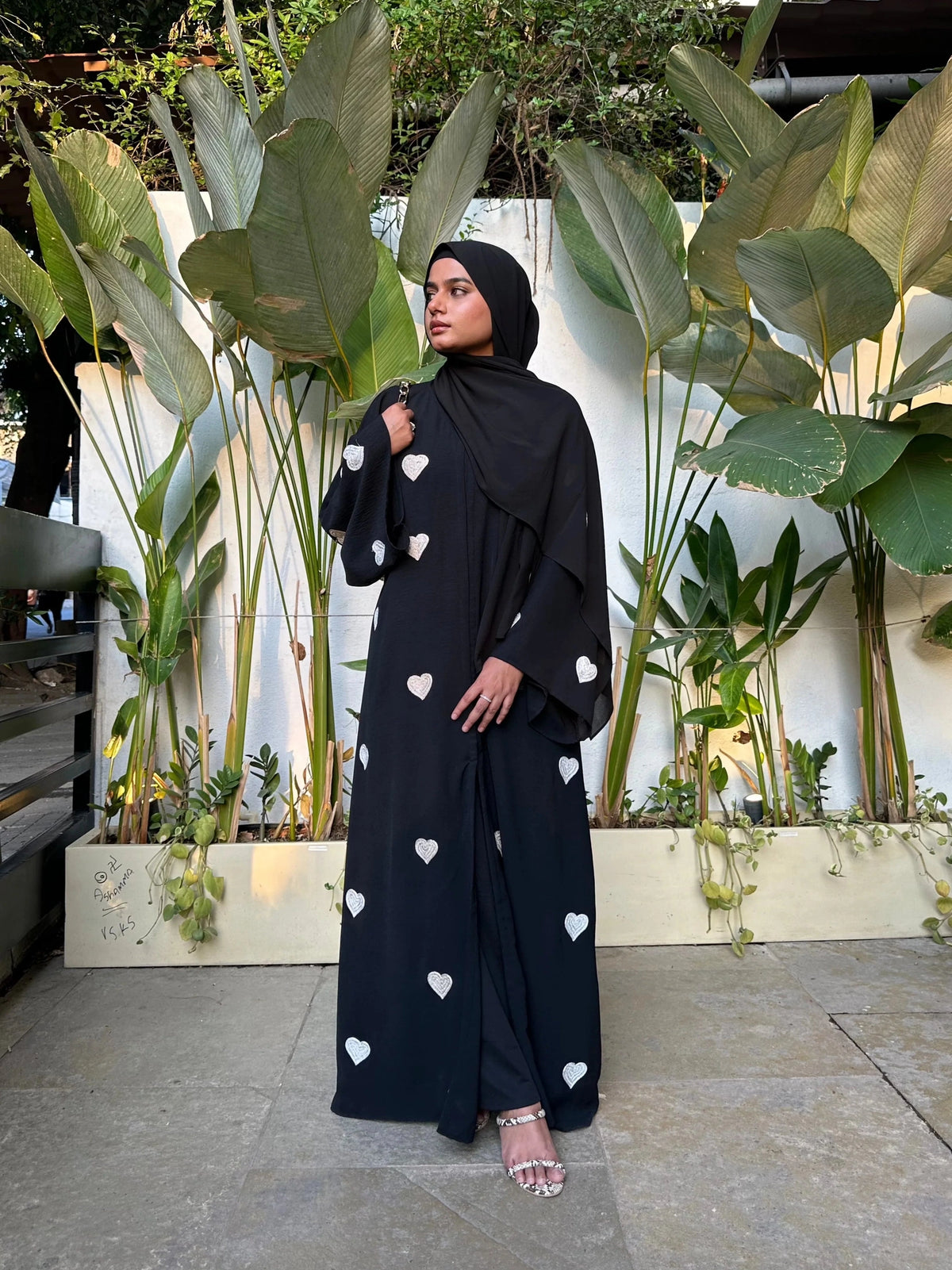 Front Open Premium High Quality Embroidered ‘Heart’ Abaya With Scarf