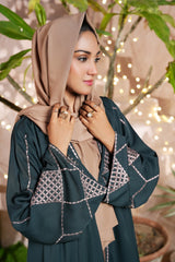 Nazli Abaya
