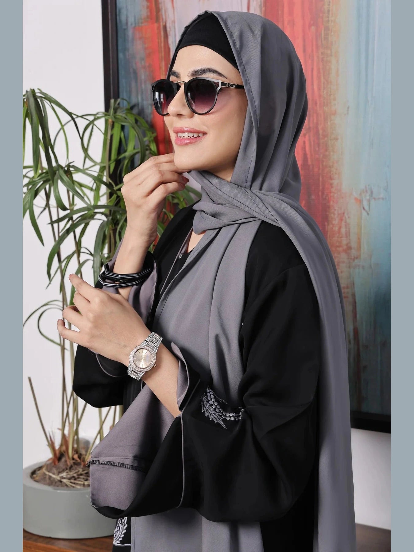 Nusrat abaya