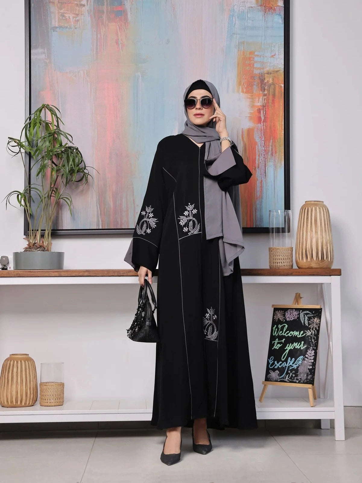 Nusrat abaya