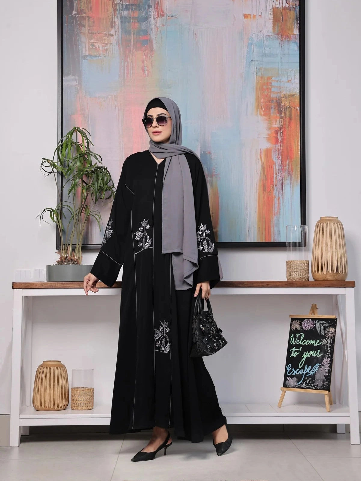 Nusrat abaya
