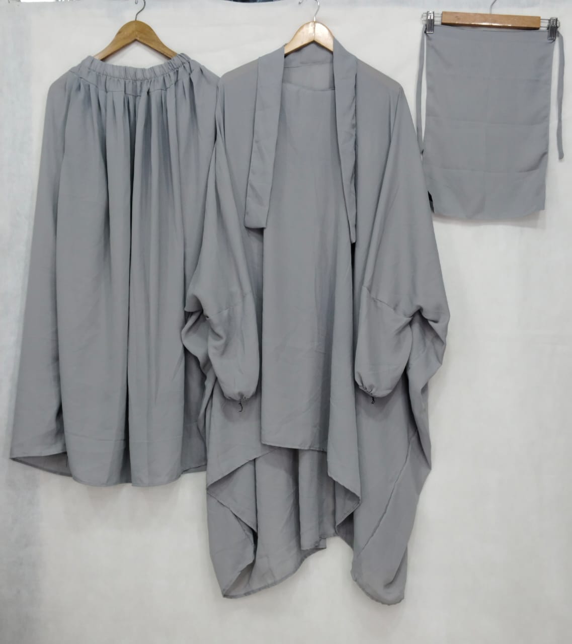 premium Light Grey 3-Piece Jilbab Set