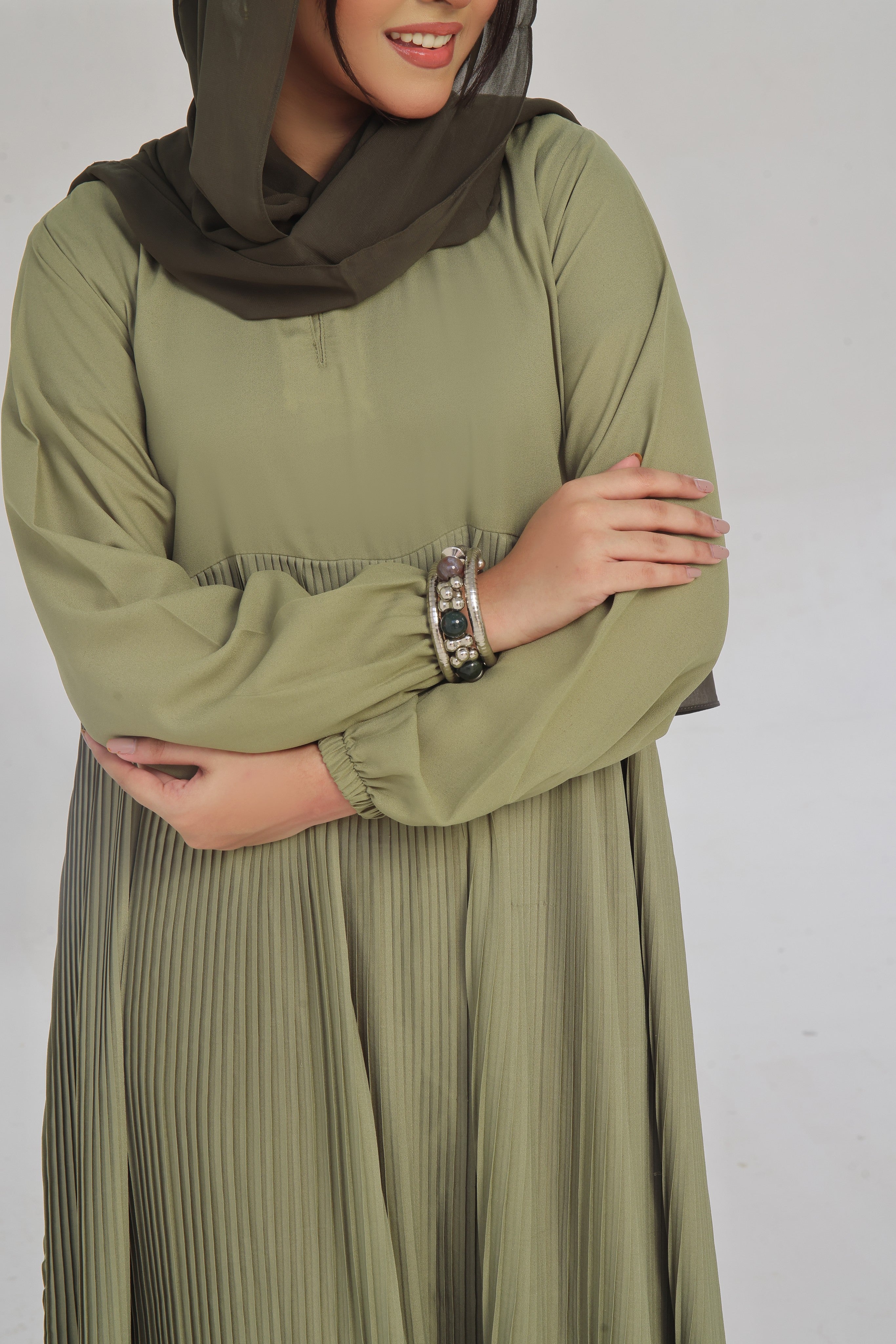 Zarlish Abaya