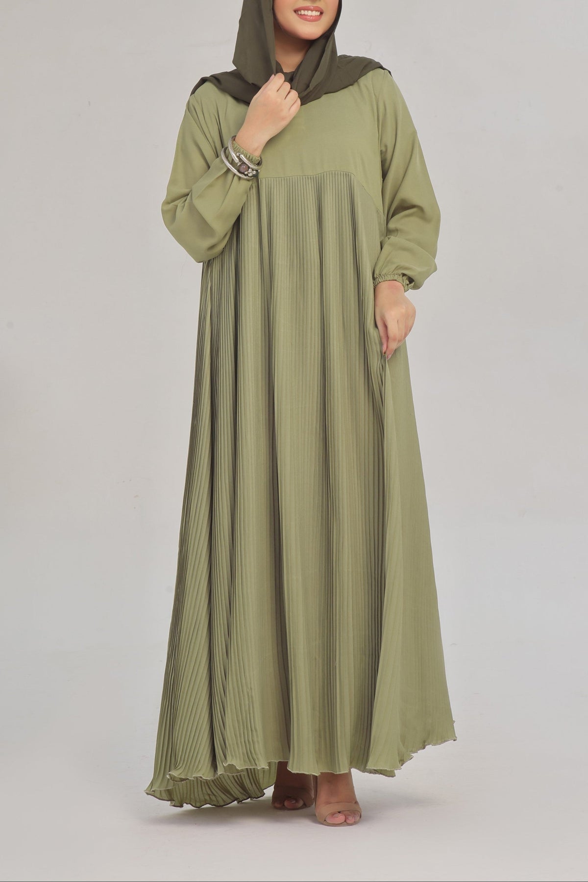 Zarlish Abaya